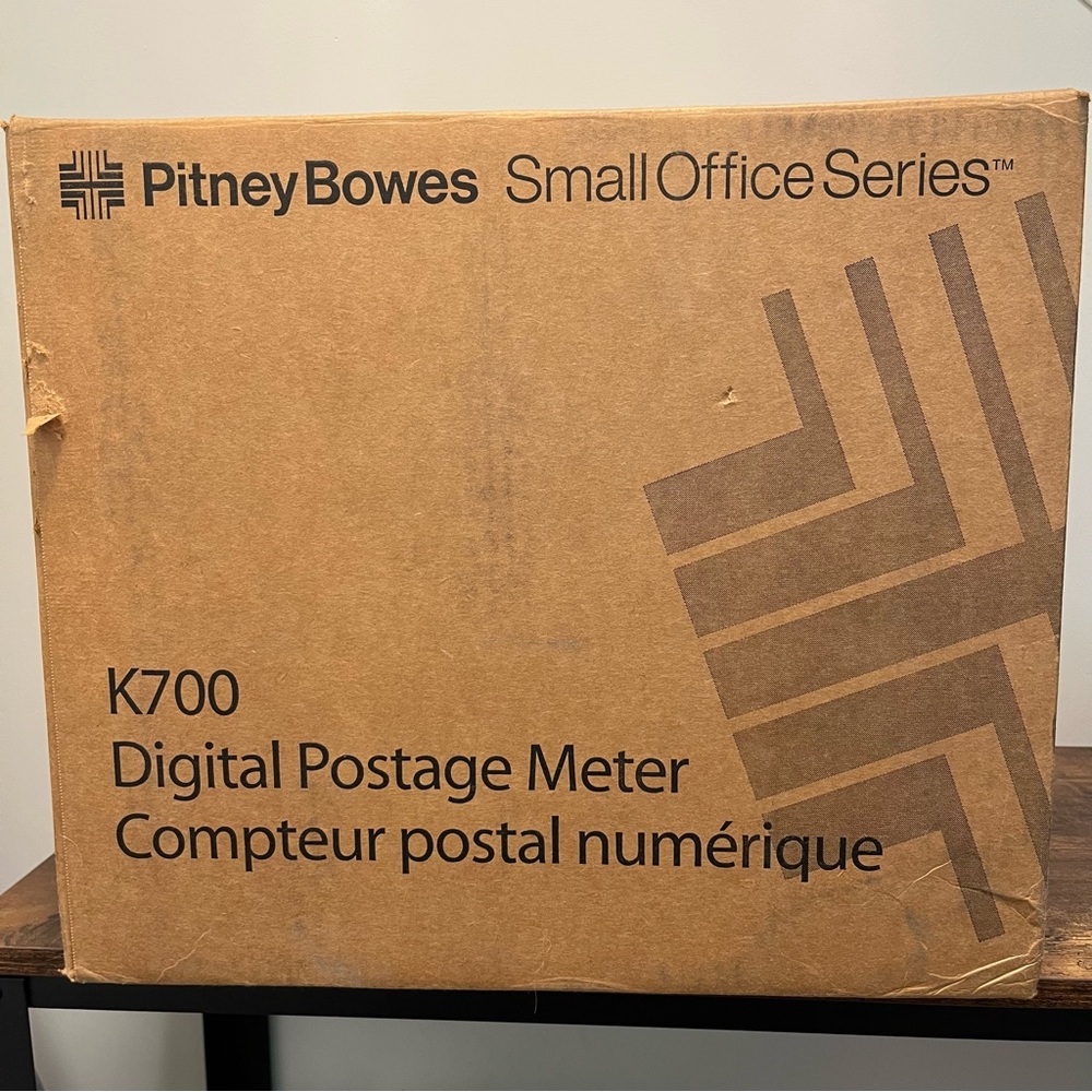 Pitney Bowes K700 Digital Postage Meter (Mailstation)
